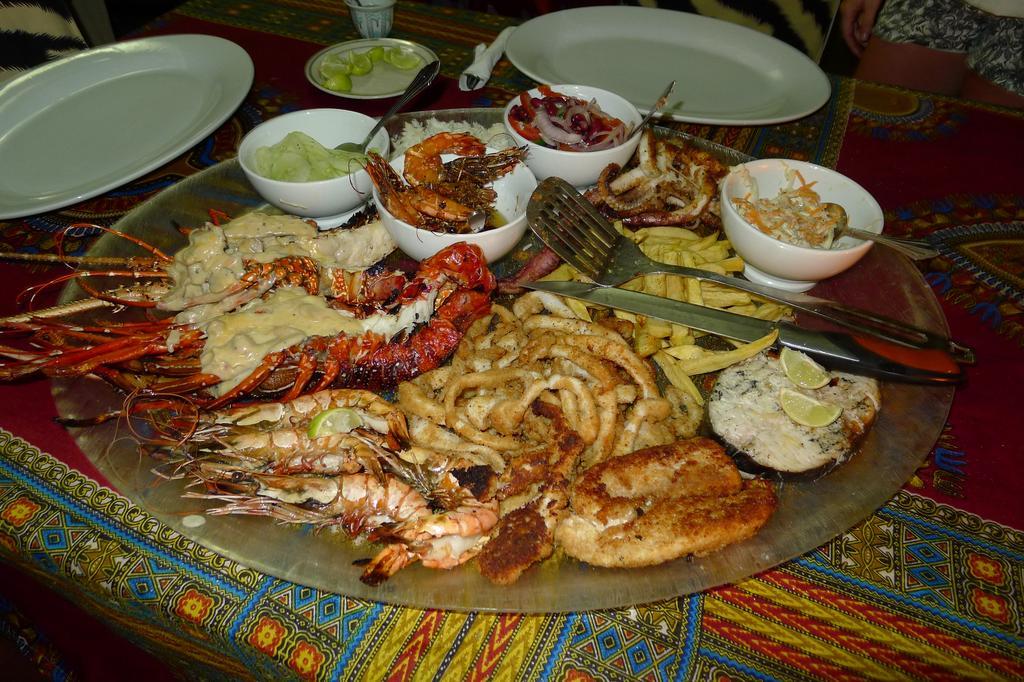 Game Fish Lodge Нунгви Екстериор снимка